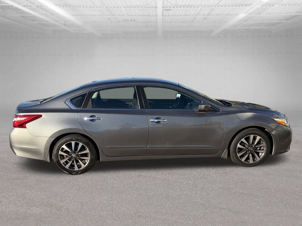 2016 Nissan Altima 2.5 SV 2.5 sv