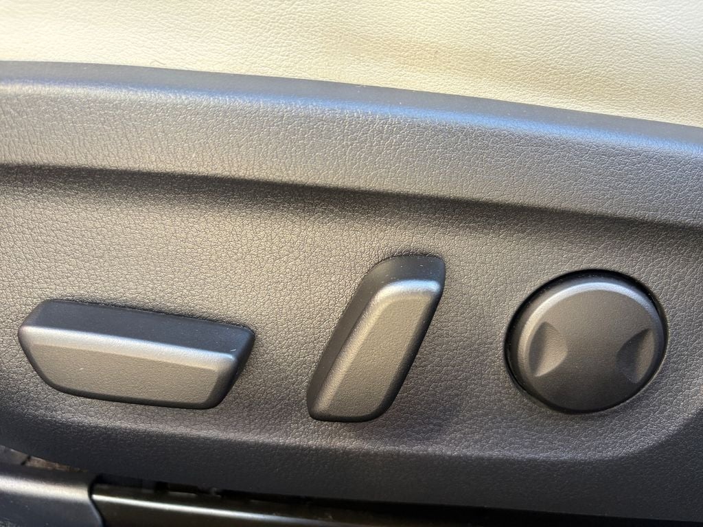 2023 Mazda Mazda3 2.5 S Premium