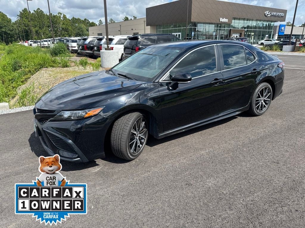 2021 Toyota Camry SE
