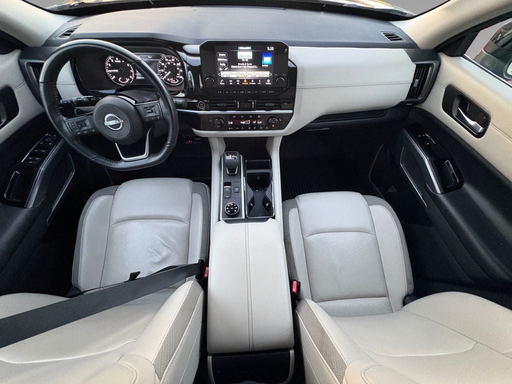 2022 Nissan Pathfinder SL