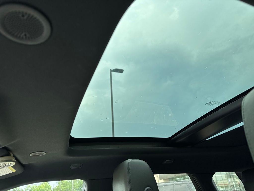 2023 Land Rover Range Rover Evoque R-Dynamic SE