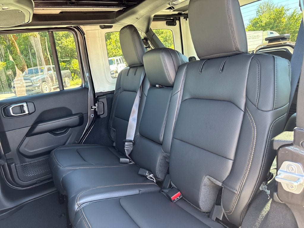 2027 Jeep Wrangler WRANGLER 4-DOOR SAHARA