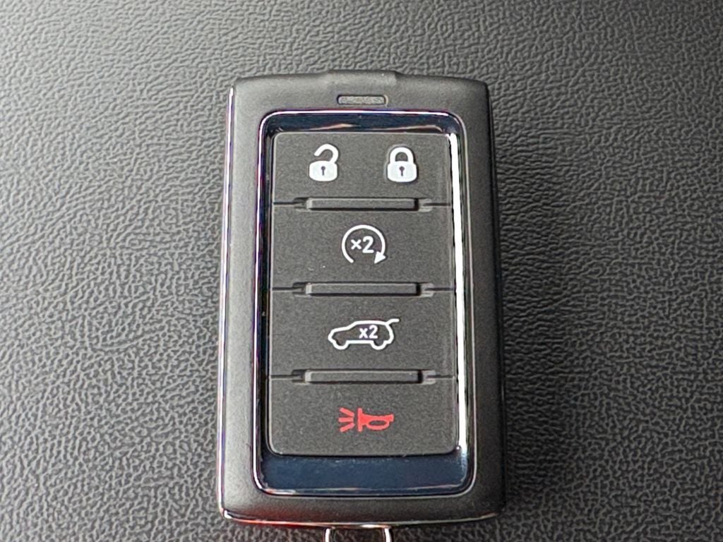 2026 Jeep Grand Cherokee GRAND CHEROKEE LAREDO X 4X2