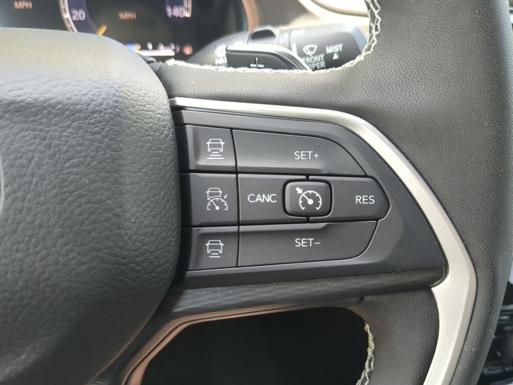 2025 Jeep Grand Cherokee GRAND CHEROKEE ALTITUDE 4X2