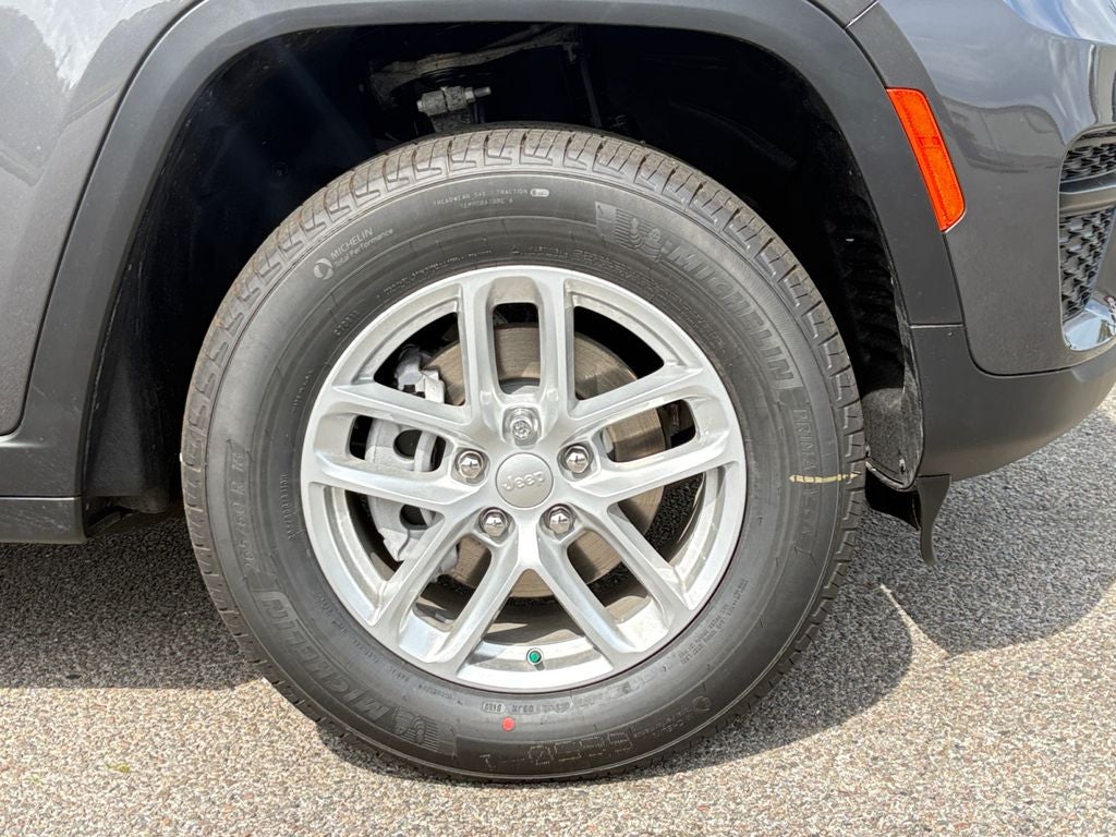 2026 Jeep Grand Cherokee GRAND CHEROKEE LAREDO X 4X2