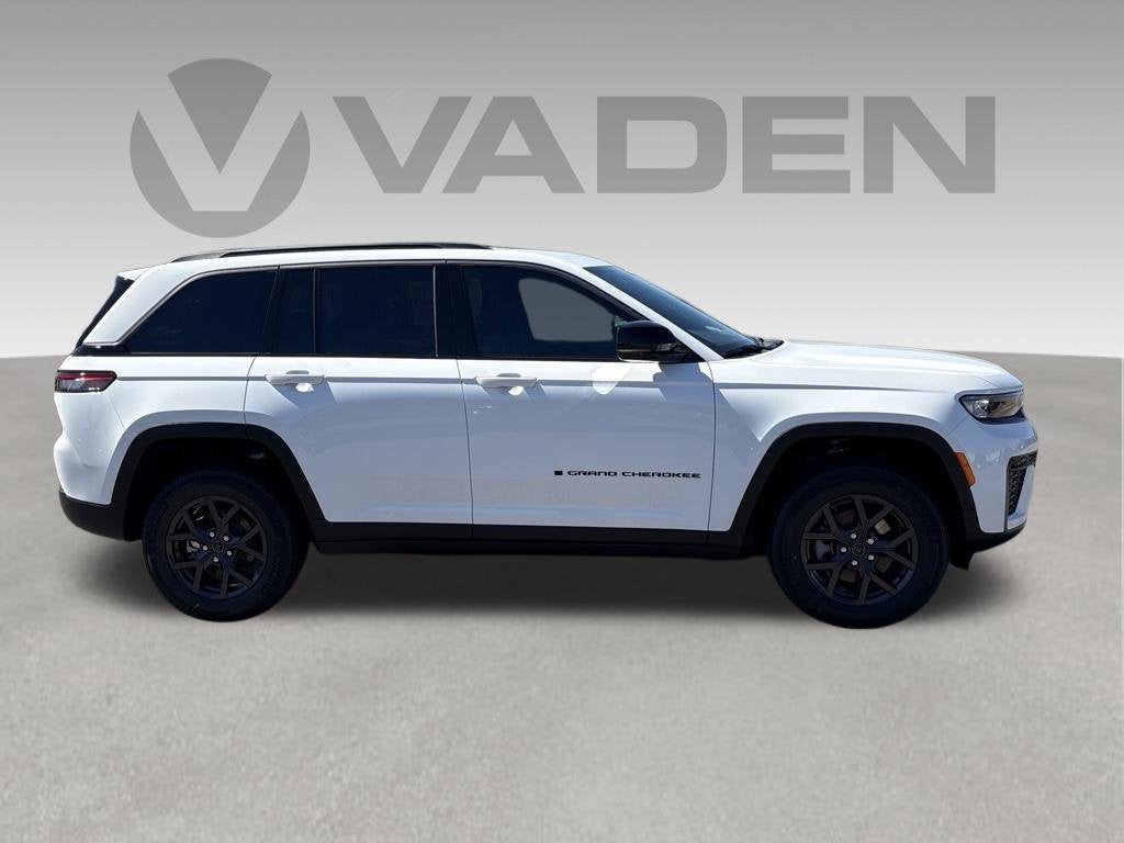 2027 Jeep Grand Cherokee GRAND CHEROKEE LAREDO ALTITUDE 4X2