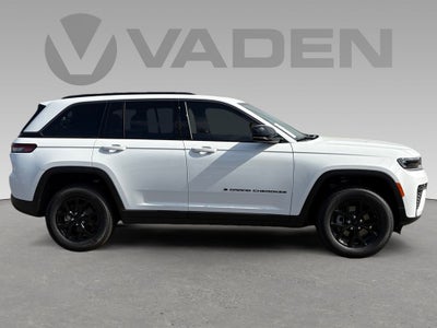 2026 Jeep Grand Cherokee GRAND CHEROKEE LAREDO ALTITUDE 4X2