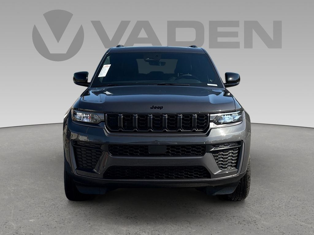 2026 Jeep Grand Cherokee GRAND CHEROKEE LAREDO ALTITUDE 4X2