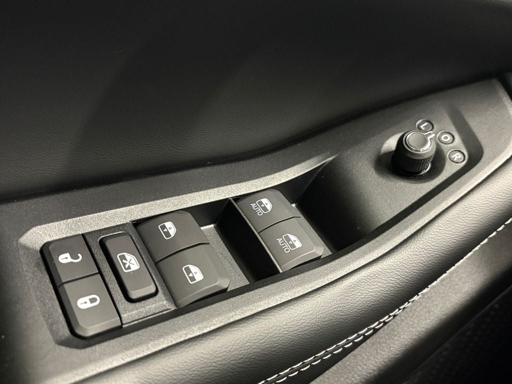 2026 Jeep Grand Cherokee GRAND CHEROKEE LAREDO ALTITUDE 4X2