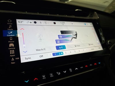 2026 Jeep Grand Cherokee GRAND CHEROKEE LAREDO ALTITUDE 4X2