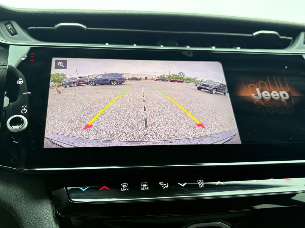 2026 Jeep Grand Cherokee GRAND CHEROKEE LAREDO ALTITUDE 4X2