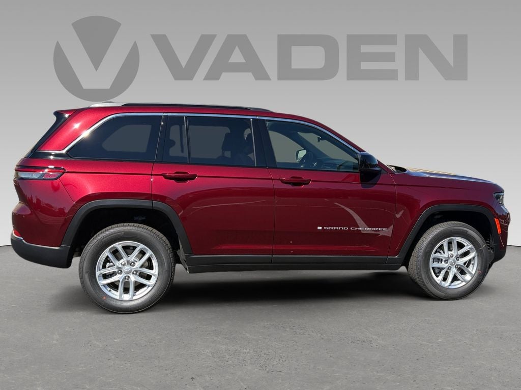 2026 Jeep Grand Cherokee GRAND CHEROKEE LAREDO 4X4