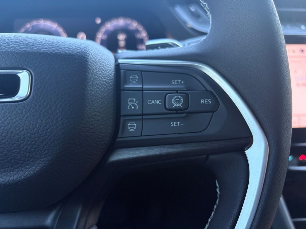 2026 Jeep Grand Cherokee GRAND CHEROKEE LAREDO ALTITUDE 4X4