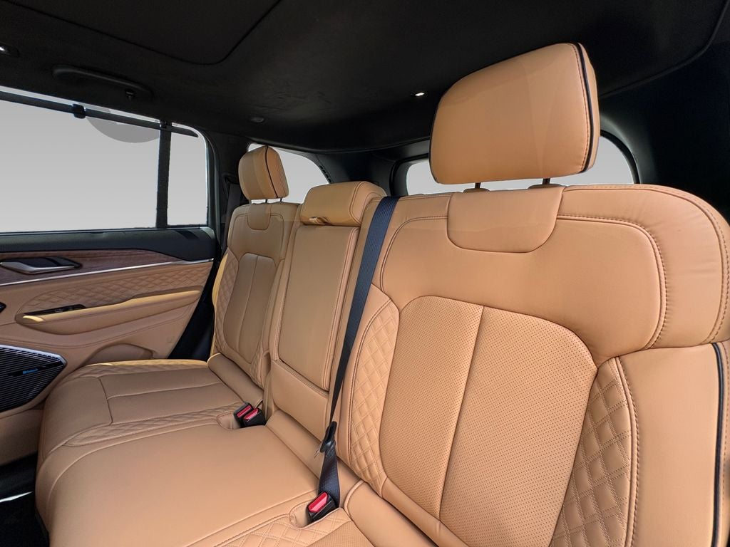 2026 Jeep Grand Cherokee GRAND CHEROKEE SUMMIT 4X4