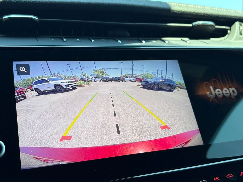 2026 Jeep Grand Cherokee GRAND CHEROKEE L LAREDO ALTITUDE 4X2