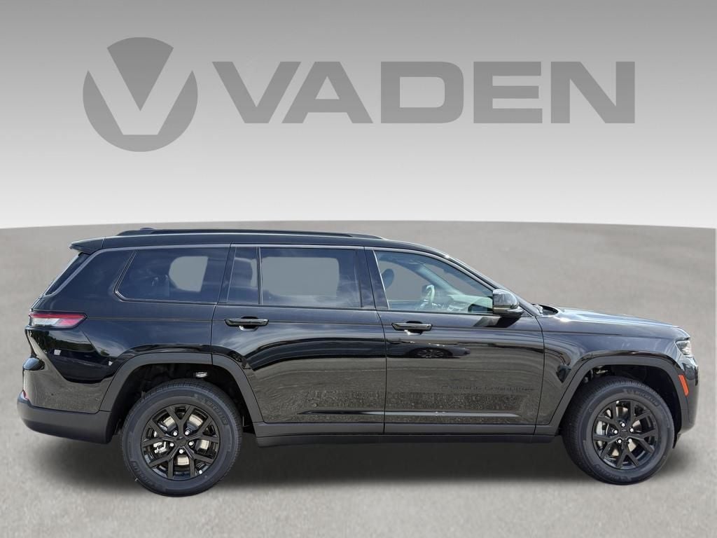 2026 Jeep Grand Cherokee GRAND CHEROKEE L LAREDO ALTITUDE 4X2
