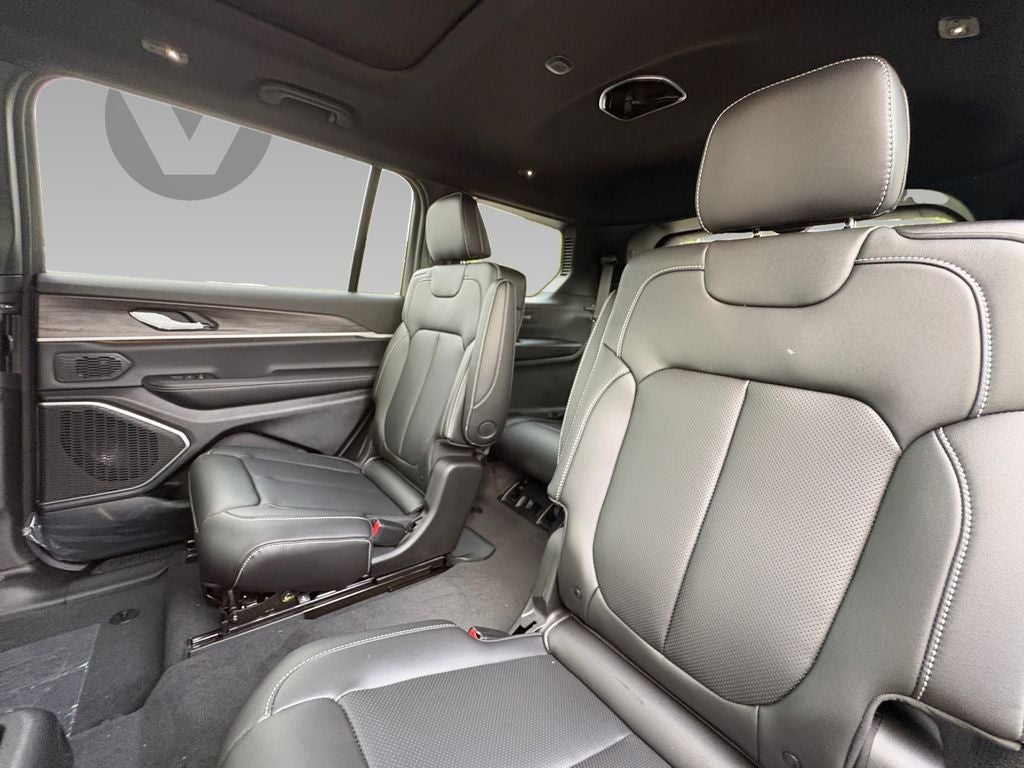 2026 Jeep Grand Cherokee GRAND CHEROKEE L LIMITED 4X2