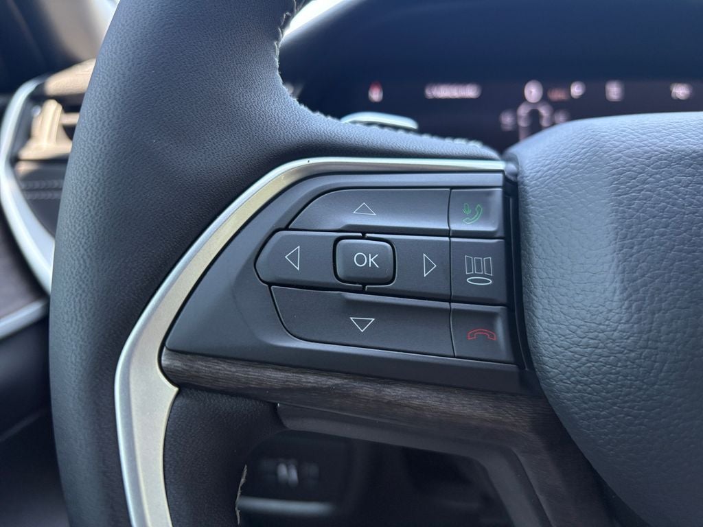 2026 Jeep Grand Cherokee GRAND CHEROKEE L LAREDO ALTITUDE 4X4