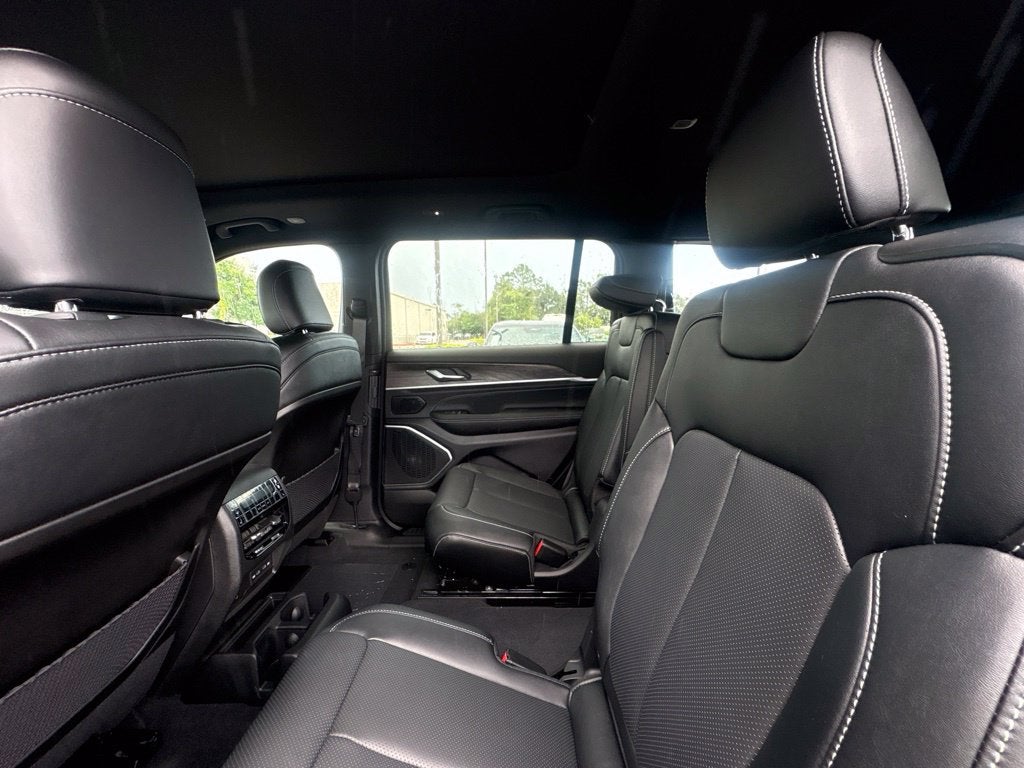 2027 Jeep Grand Cherokee GRAND CHEROKEE L LIMITED RESERVE 4X4