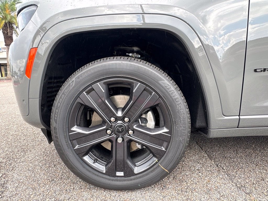 2027 Jeep Grand Cherokee GRAND CHEROKEE L LIMITED RESERVE 4X4