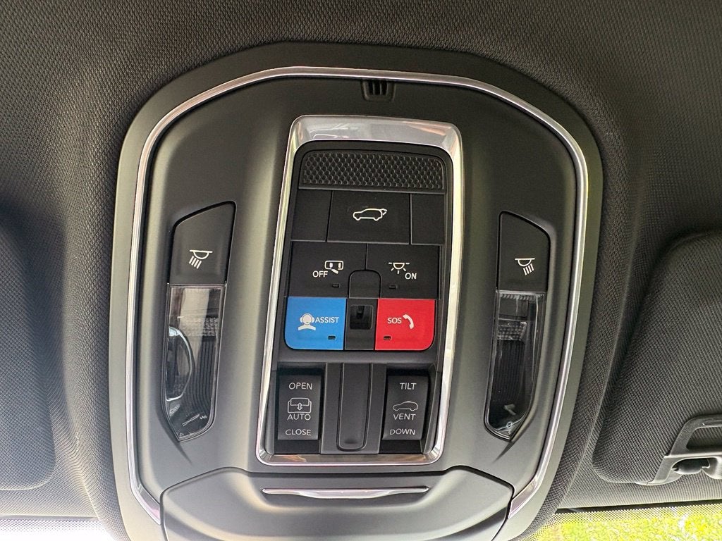2027 Jeep Grand Cherokee GRAND CHEROKEE L LIMITED RESERVE 4X4