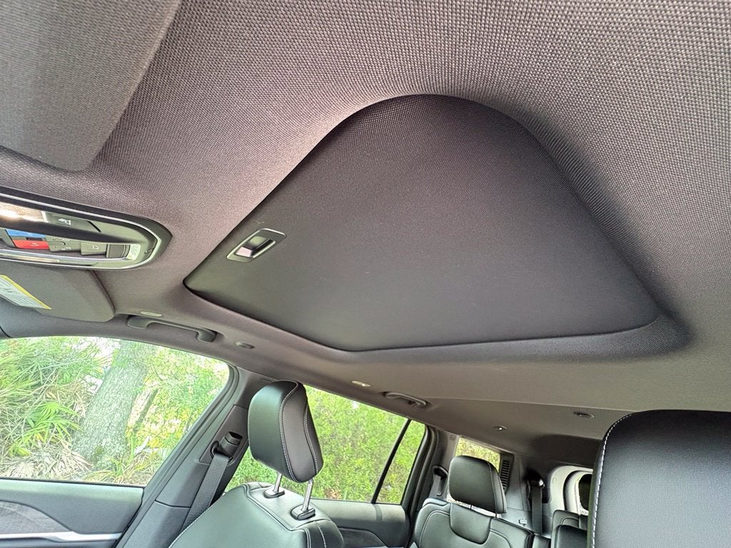 2027 Jeep Grand Cherokee GRAND CHEROKEE L LIMITED RESERVE 4X4