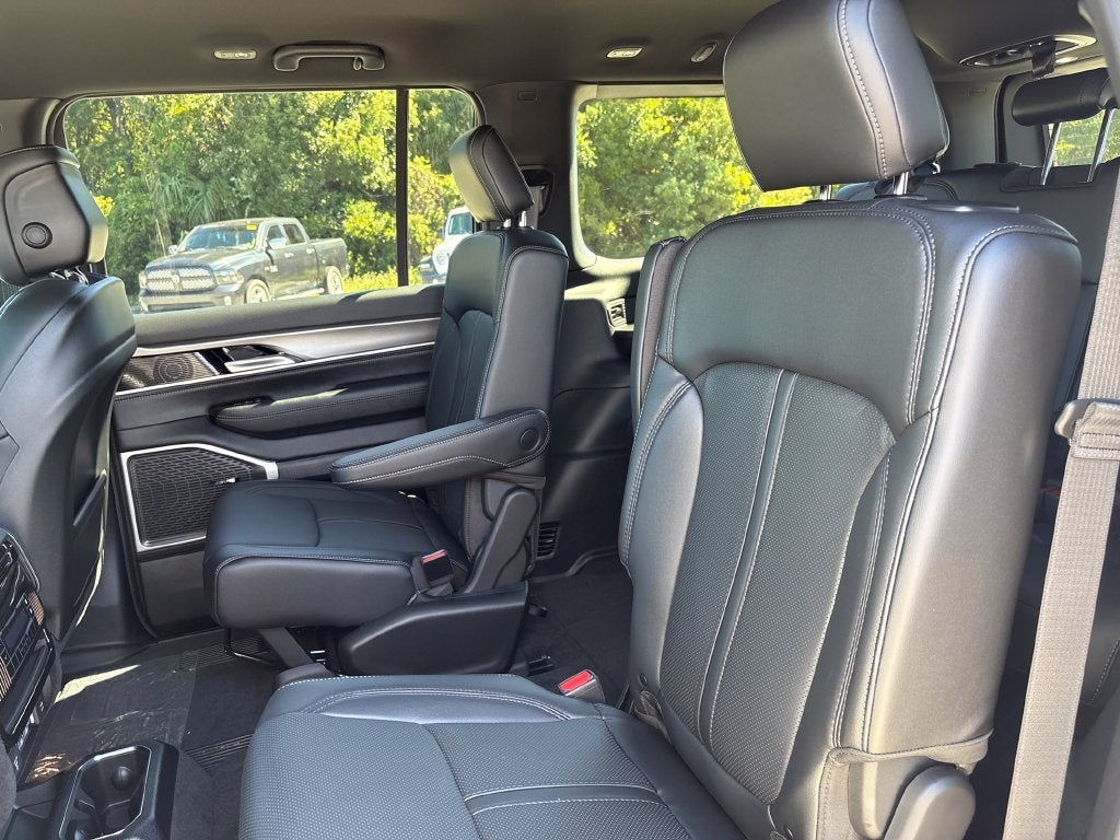 2027 Jeep Grand Wagoneer GRAND WAGONEER 4X2