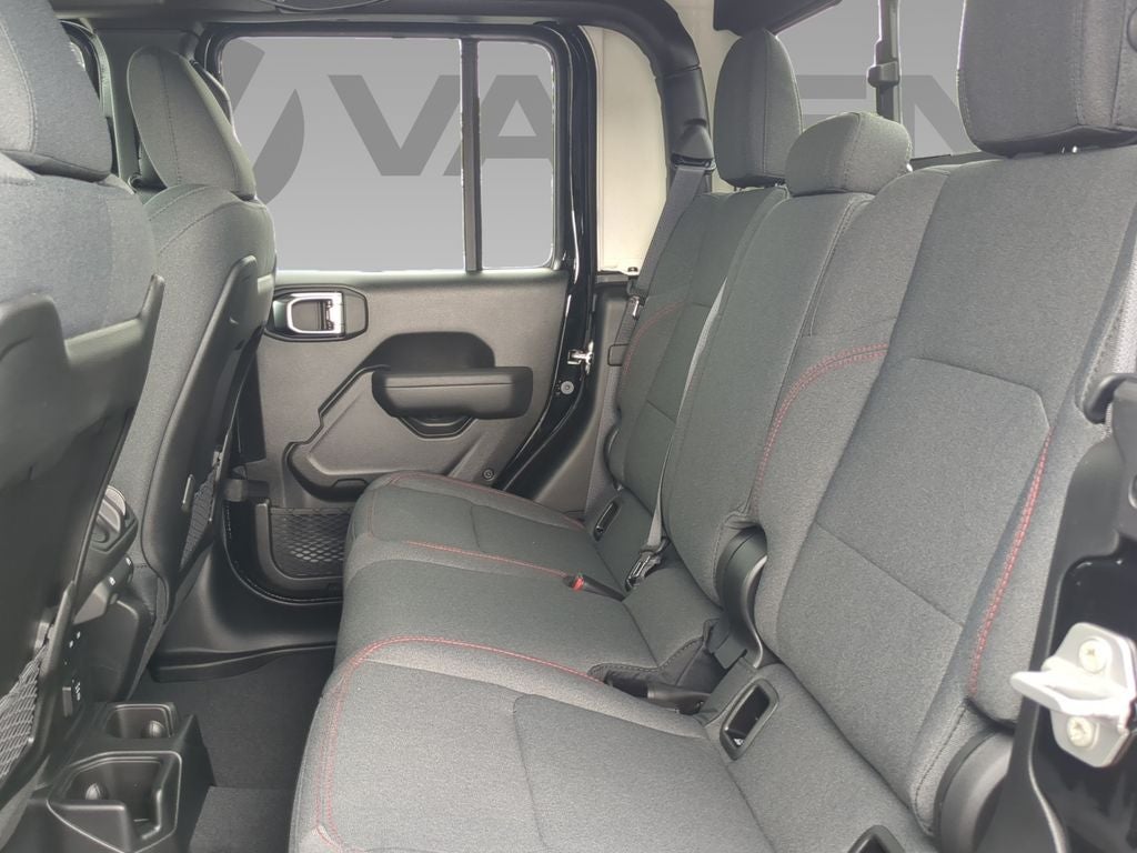 2025 Jeep Gladiator GLADIATOR RUBICON 4X4