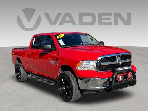 2019 RAM 1500 Classic SLT Crew Cab 4x4 6'4' Box