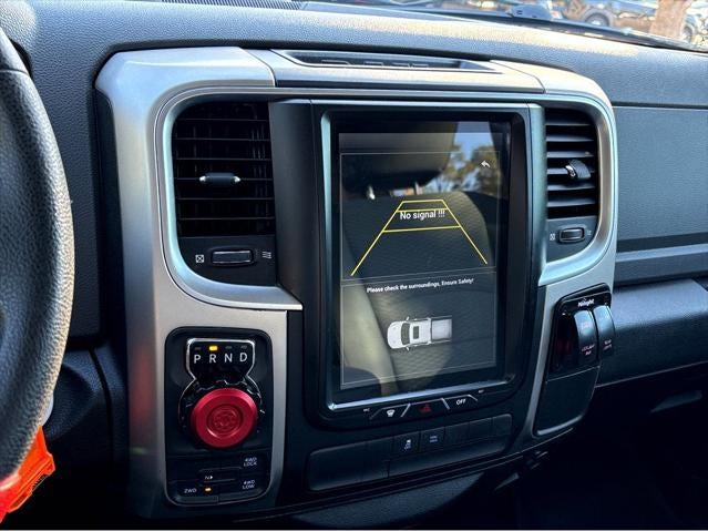 2019 RAM 1500 Classic SLT Crew Cab 4x4 6'4' Box