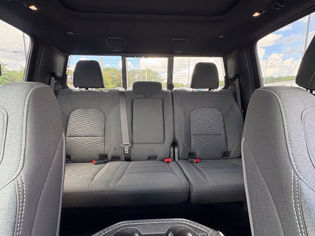 2027 RAM Ram 1500 RAM 1500 EXPRESS CREW CAB 4X4 5'7' BOX