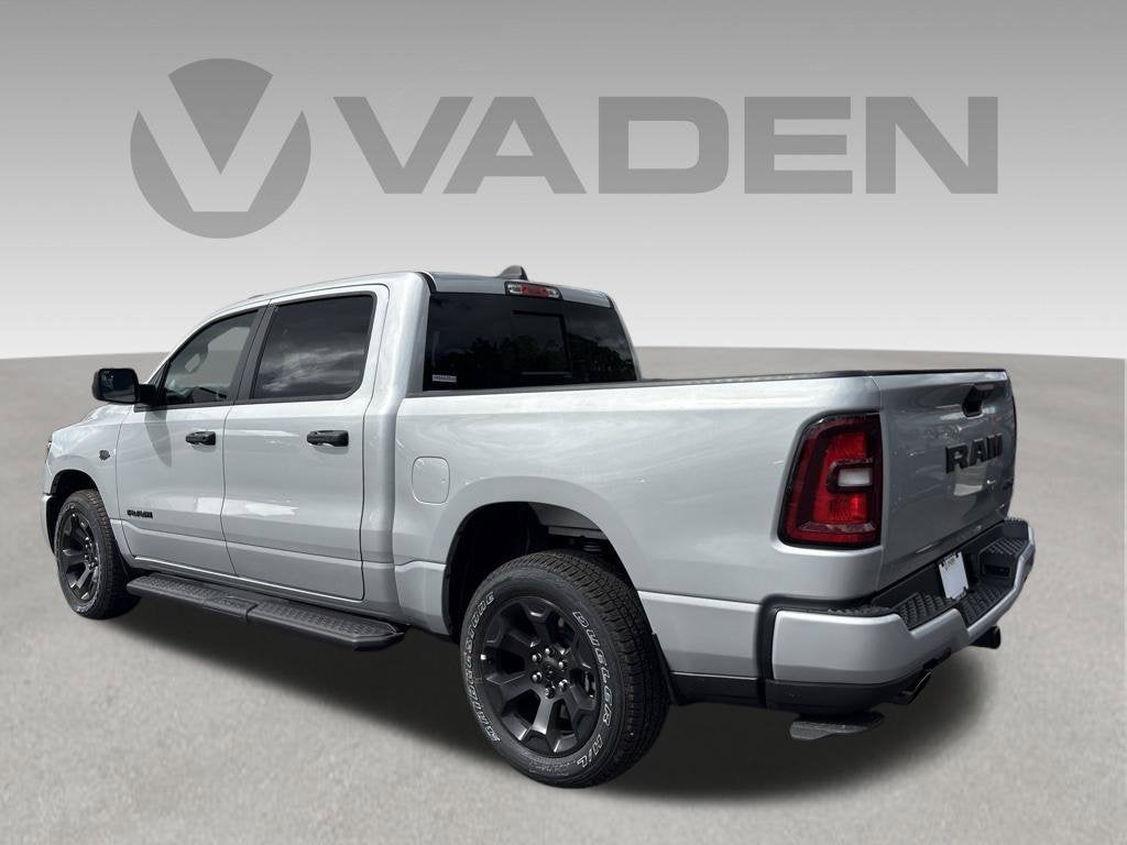 2027 RAM Ram 1500 RAM 1500 EXPRESS CREW CAB 4X4 5'7' BOX