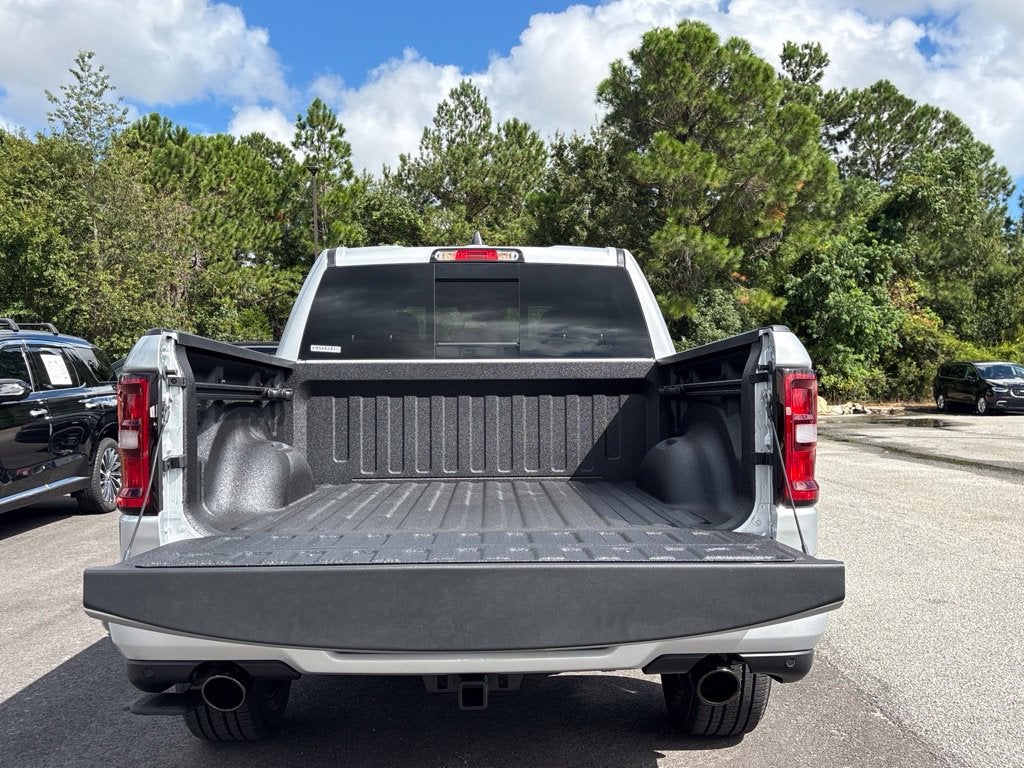 2027 RAM Ram 1500 RAM 1500 EXPRESS CREW CAB 4X4 5'7' BOX