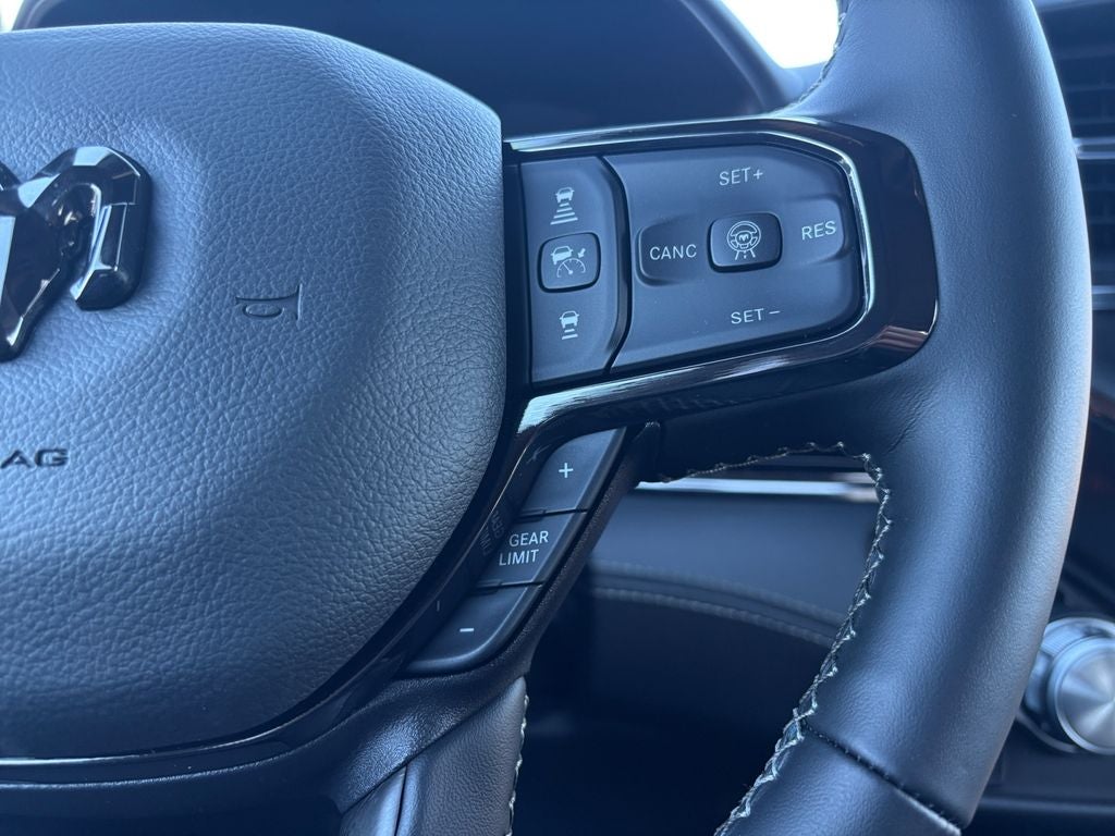 2026 RAM Ram 1500 RAM 1500 LIMITED CREW CAB 4X4 5'7' BOX