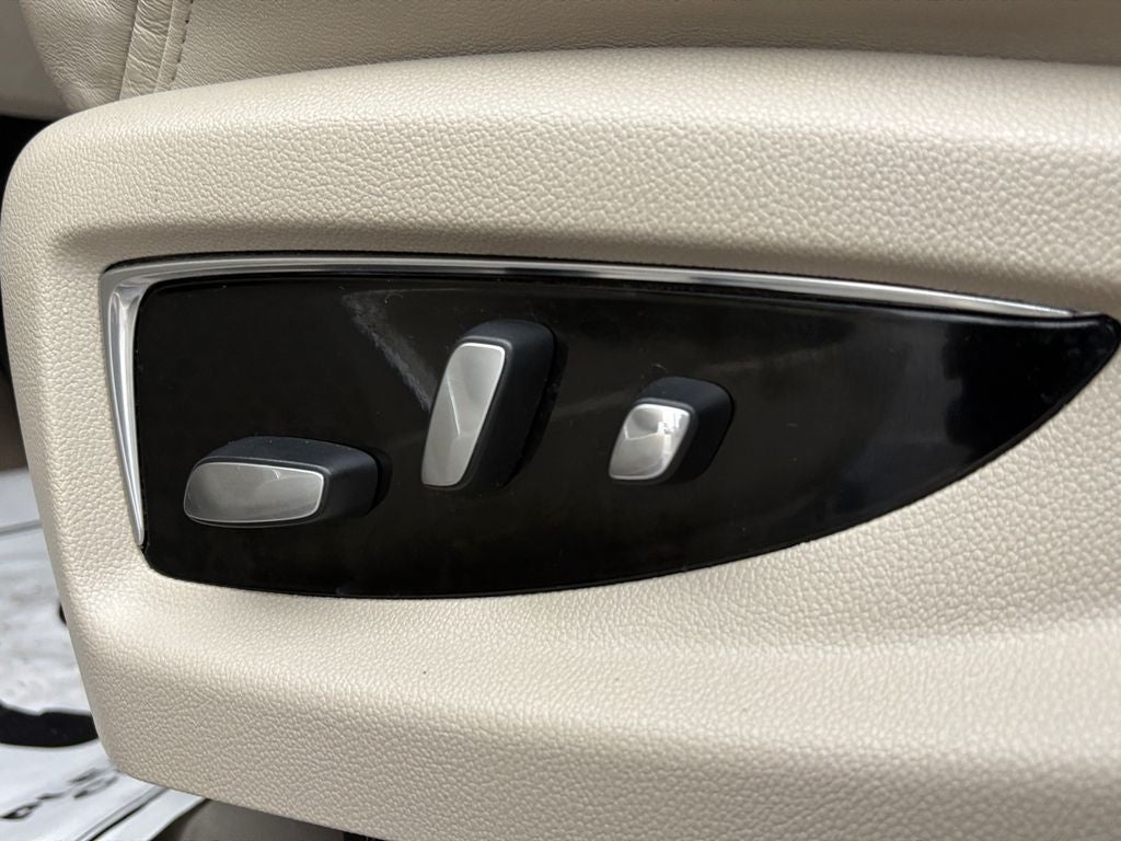 2019 Cadillac Escalade ESV Luxury