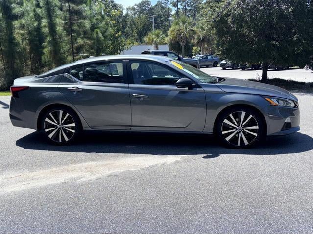 2022 Nissan Altima SR FWD