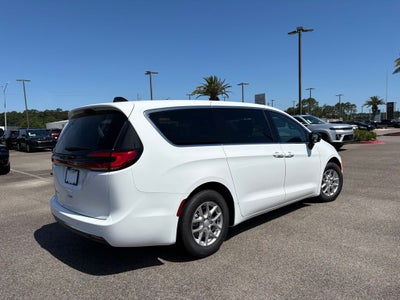 2027 Chrysler Pacifica PACIFICA SELECT