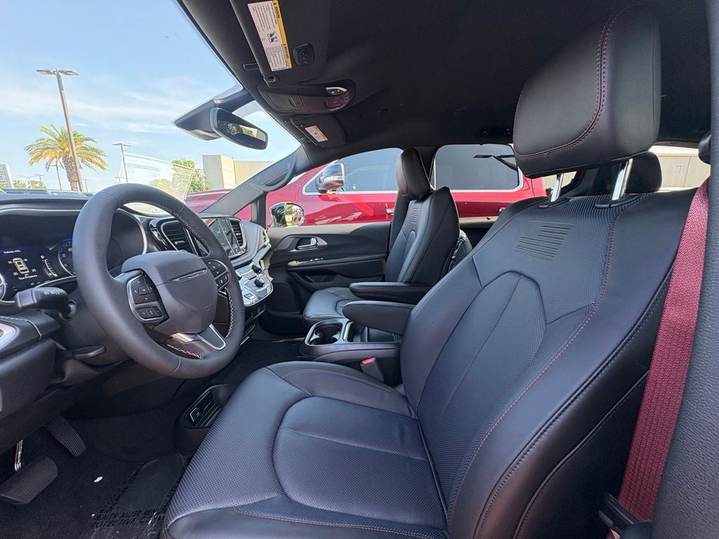 2027 Chrysler Pacifica PACIFICA SELECT