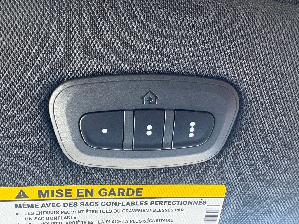 2027 Chrysler Pacifica PACIFICA SELECT