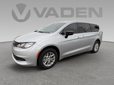 2026 Chrysler Voyager VOYAGER LX