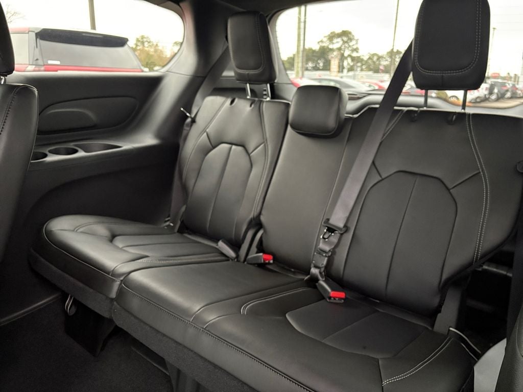 2026 Chrysler Voyager VOYAGER LX