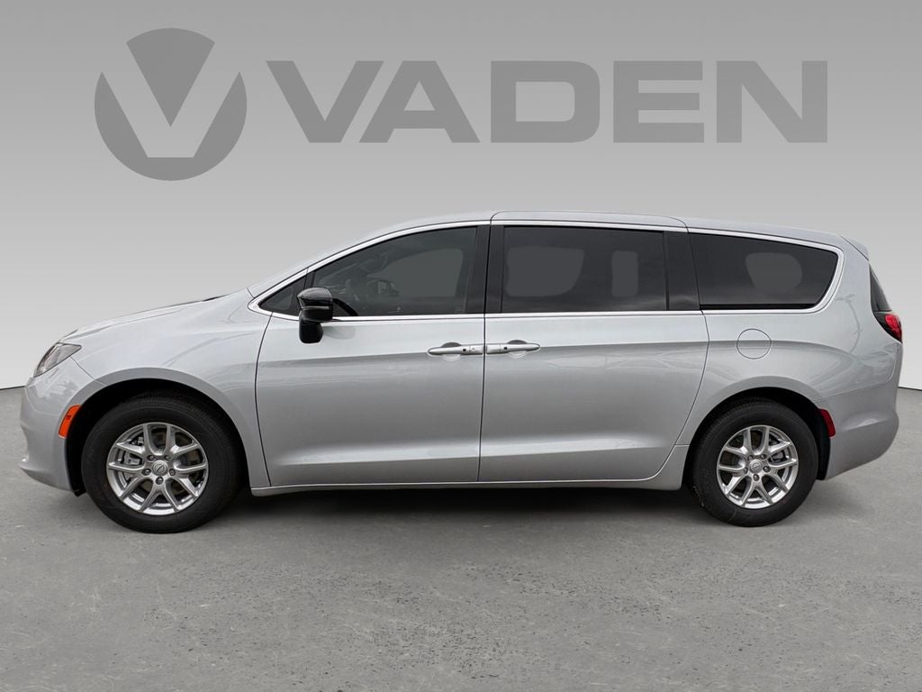 2026 Chrysler Voyager VOYAGER LX