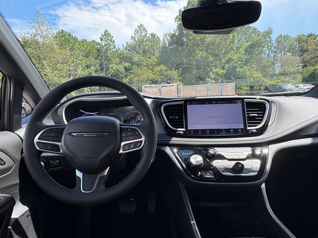 2027 Chrysler Pacifica PACIFICA LIMITED