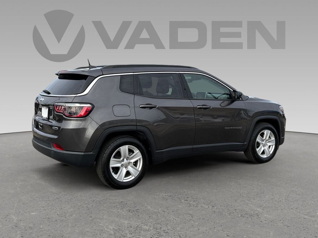 2022 Jeep Compass Latitude FWD