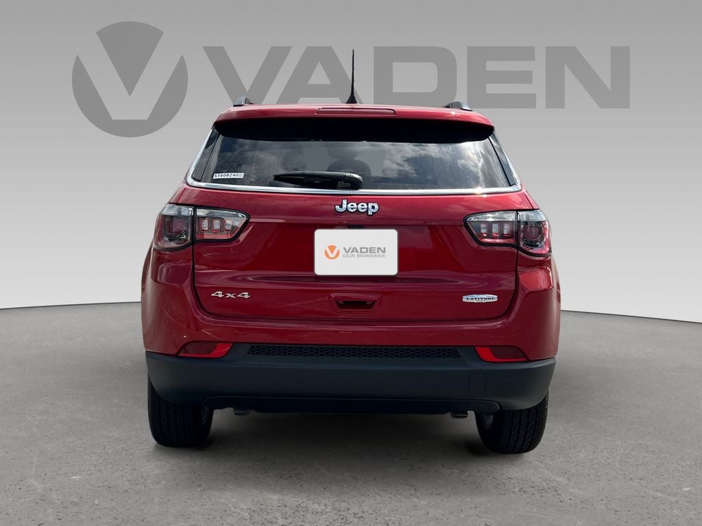 2025 Jeep Compass COMPASS LATITUDE 4X4