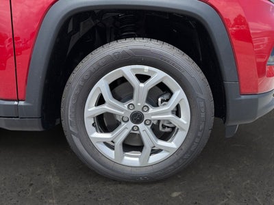 2025 Jeep Compass COMPASS LATITUDE 4X4