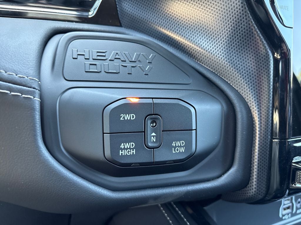 2026 RAM Ram 2500 RAM 2500 LIMITED MEGA CAB 4X4 6'4' BOX
