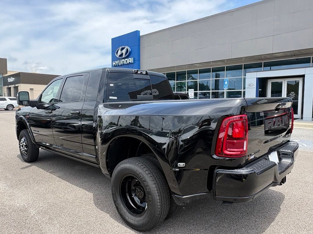 2026 RAM Ram 3500 RAM 3500 LIMITED MEGA CAB 4X4 6'4' BOX