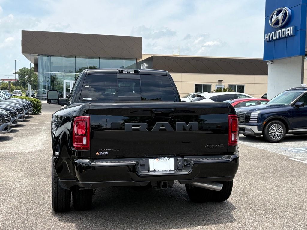 2026 RAM Ram 3500 RAM 3500 LIMITED MEGA CAB 4X4 6'4' BOX