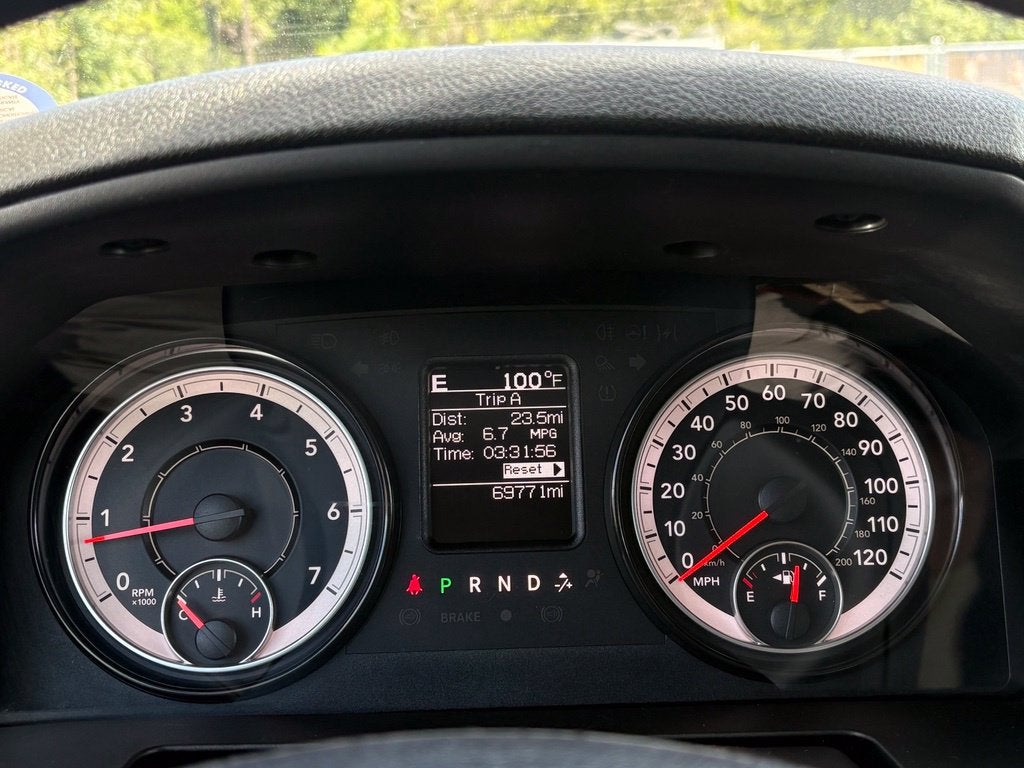 2021 RAM 1500 Classic Tradesman Crew Cab 4x4 5'7' Box